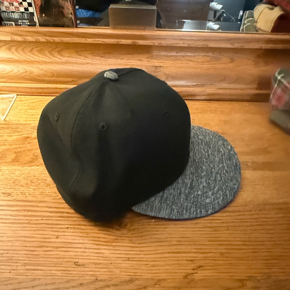 Sullen Art Collective New Era Snapback Hat - Picture 4 of 10